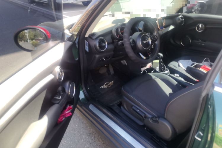 Used MINI 2016 1.2T ONE Pioneer Edition Driver Seat