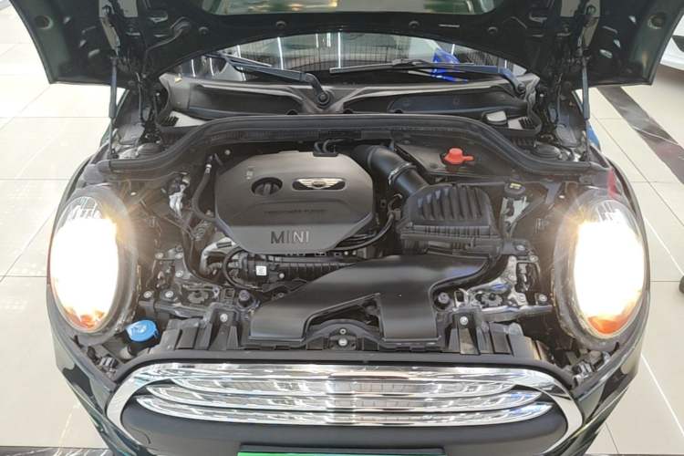 Used MINI 2016 1.2T ONE Pioneer Edition Engine Bay