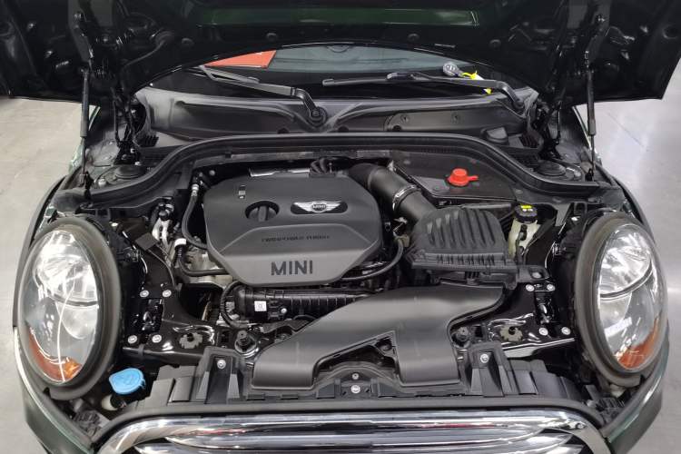 Used MINI 2016 1.2T ONE Pioneer Edition Five-Door Version Engine Bay