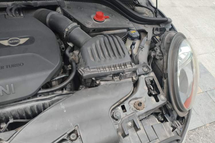 Used MINI 2016 1.2T ONE Pioneer Edition Engine Bay Left