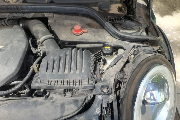 Used MINI 2016 1.5T COOPER SEVEN Engine Bay Left