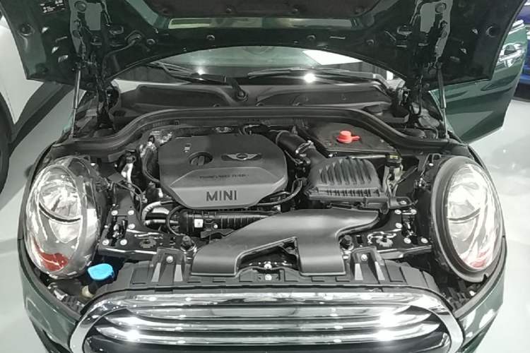 Used MINI 2016 1.5T COOPER Five-Door Edition Engine Bay