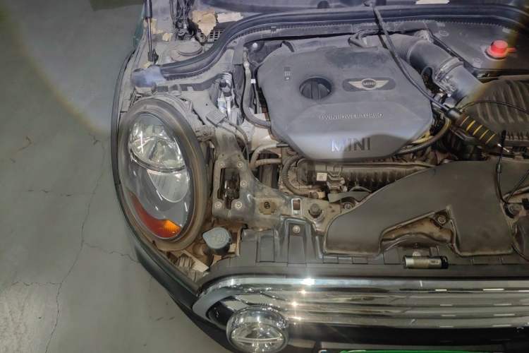 Used MINI 2016 1.5T COOPER Five-Door Edition Engine Bay Right