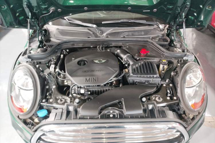 Used MINI 2016 1.5T COOPER Five-Door Edition Engine Bay