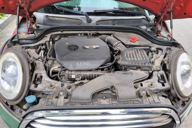 Used MINI 2016 1.5T COOPER Five-Door Edition Engine Bay