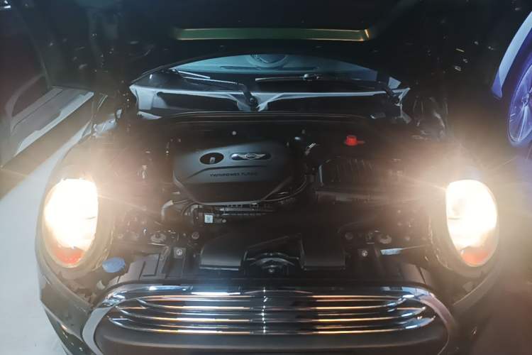 Used MINI 2016 1.2T ONE Pioneer Edition Engine Bay