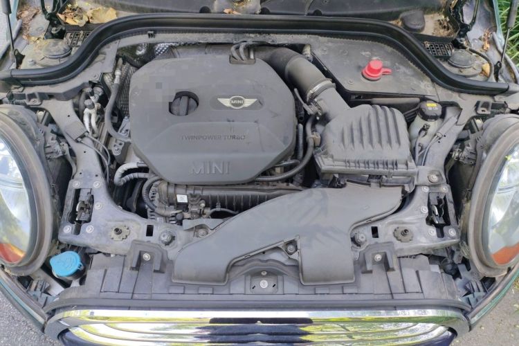Used MINI 2016 1.5T COOPER Five-Door Edition Engine Bay