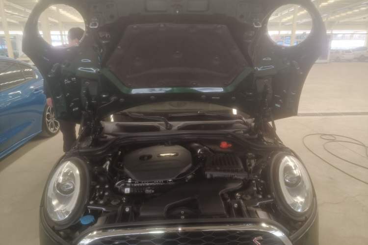 Used MINI 2016 2.0T COOPER S Engine Bay