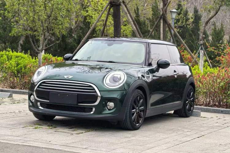 Used MINI 2016 1.5T COOPER Avant-Garde Exterior 1
