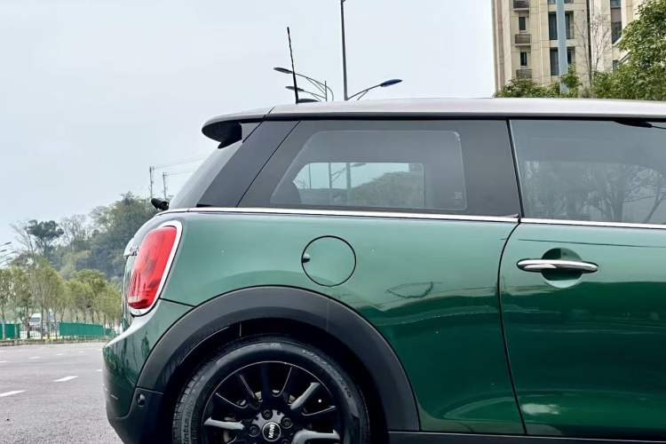 Used MINI 2016 1.2T ONE Pioneer Edition Exterior 11