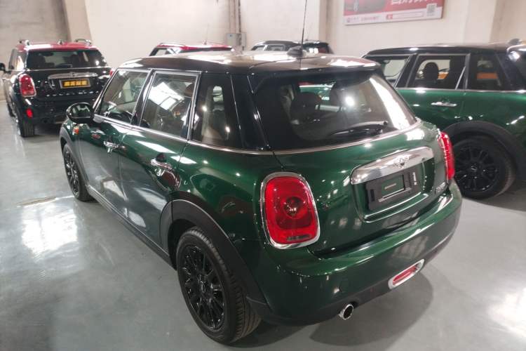 Used MINI 2016 1.5T COOPER Five-Door Edition Exterior 2