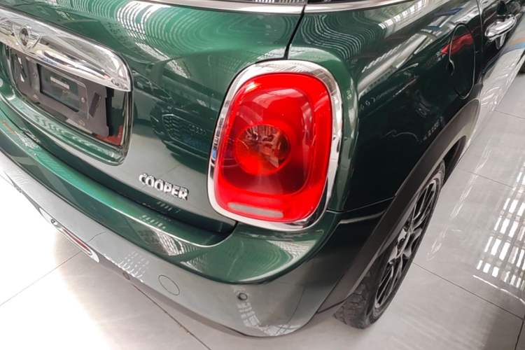 Used MINI 2016 1.5T COOPER Five-Door Edition Exterior 3