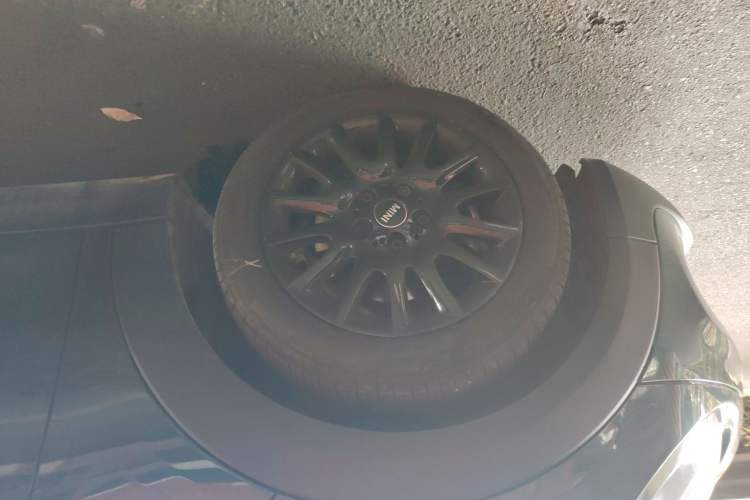 Used MINI 2016 1.5T COOPER Exterior 4