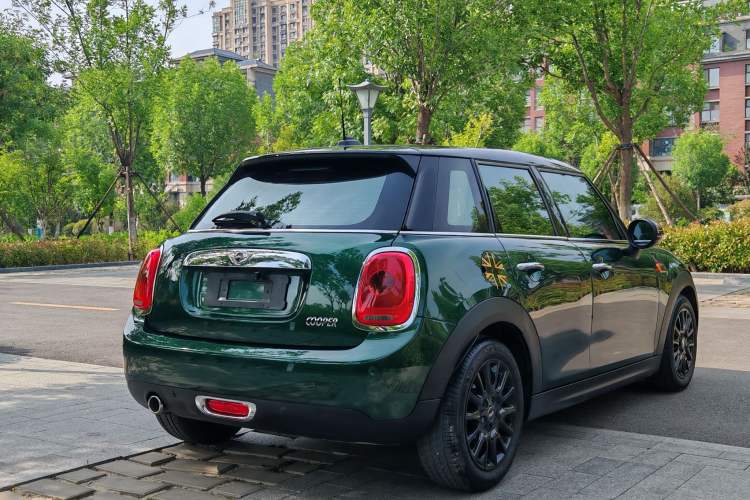 Used MINI 2016 1.5T COOPER Five-Door Edition Exterior 4