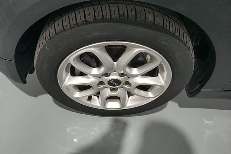 Used MINI 2016 1.5T COOPER Five-Door Edition Exterior 4