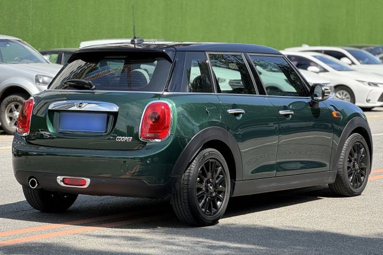 Used MINI 2016 1.5T COOPER Five-Door Edition Exterior 5