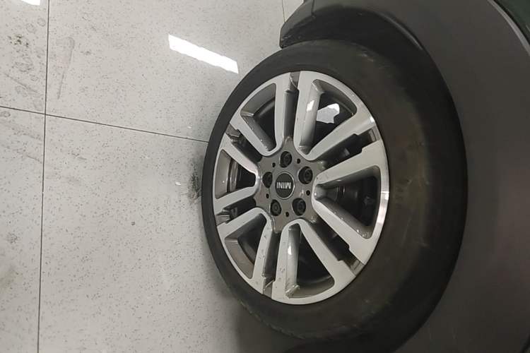 Used MINI 2016 1.5T COOPER SEVEN Exterior 5