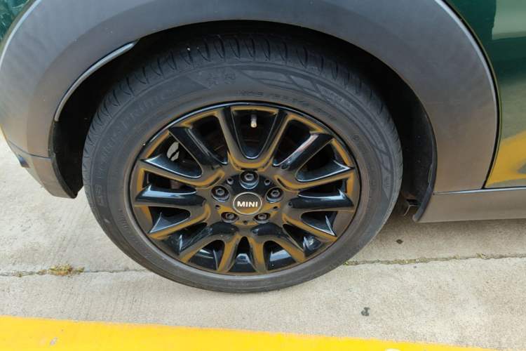 Used MINI 2016 1.2T ONE Pioneer Edition Exterior 5