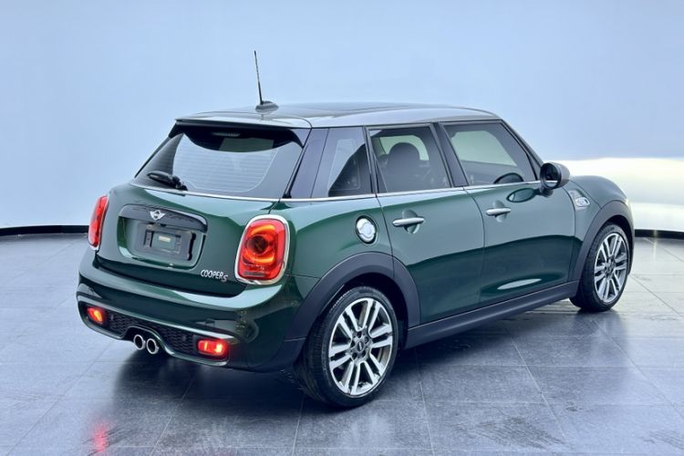 Used MINI 2016 2.0T COOPER S SEVEN Five-Door Edition Exterior 7