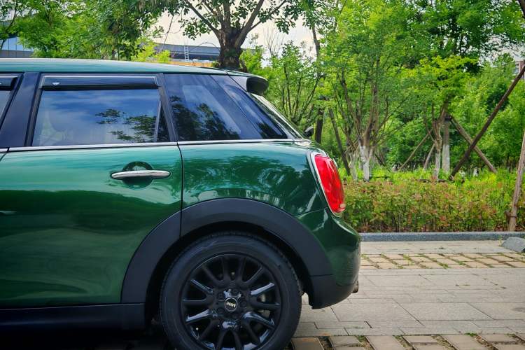 Used MINI 2016 1.2T ONE Pioneer Edition Five-Door Version Exterior 9
