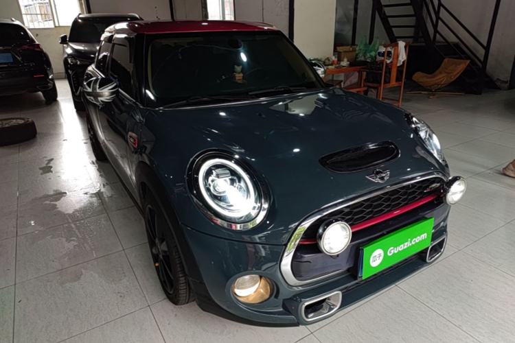 Used MINI 2016 1.2T ONE Five-Door Edition Front Right 45 Deg