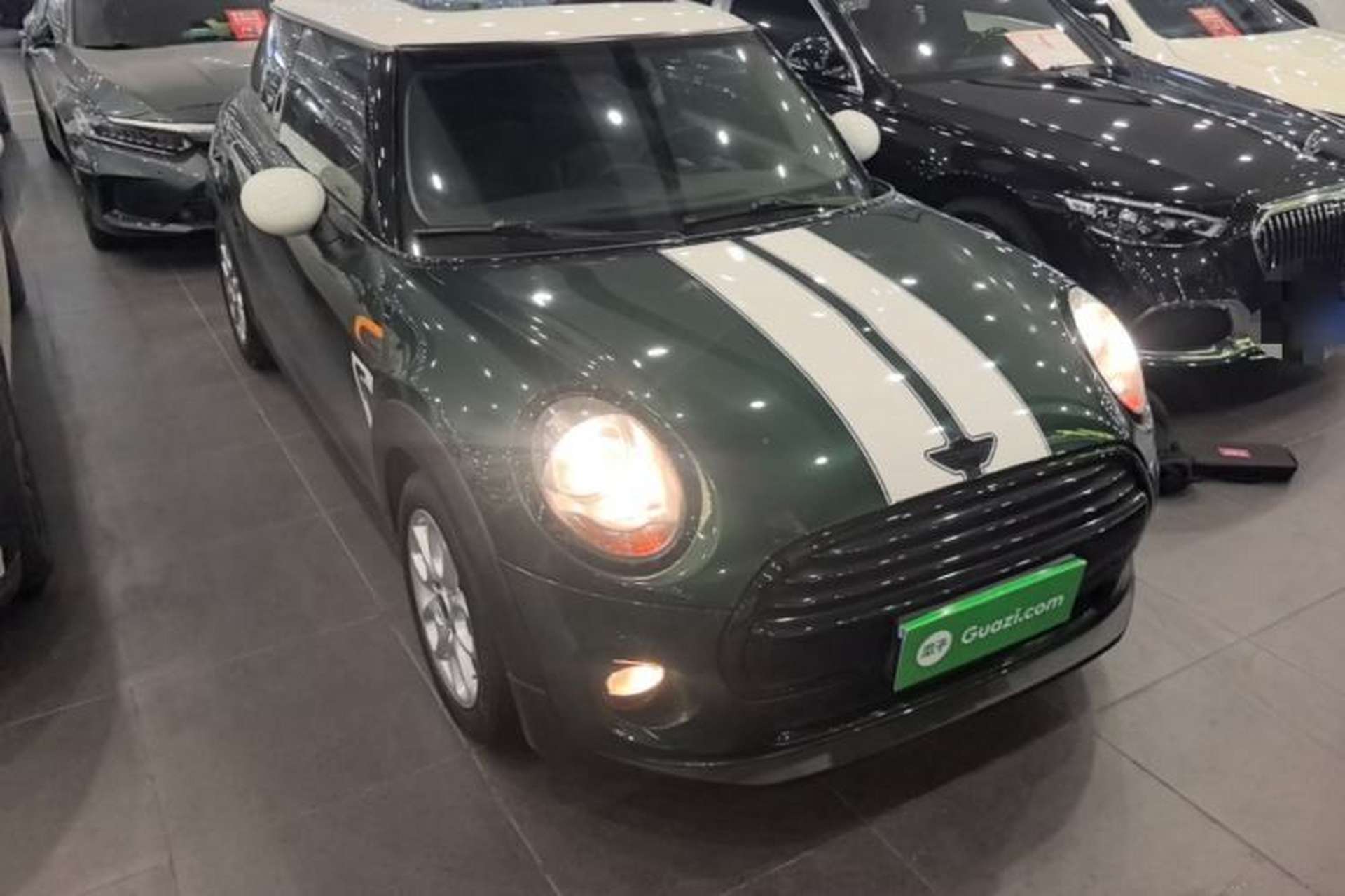 Used MINI 2016 1.5T COOPER Front Right 45 Deg