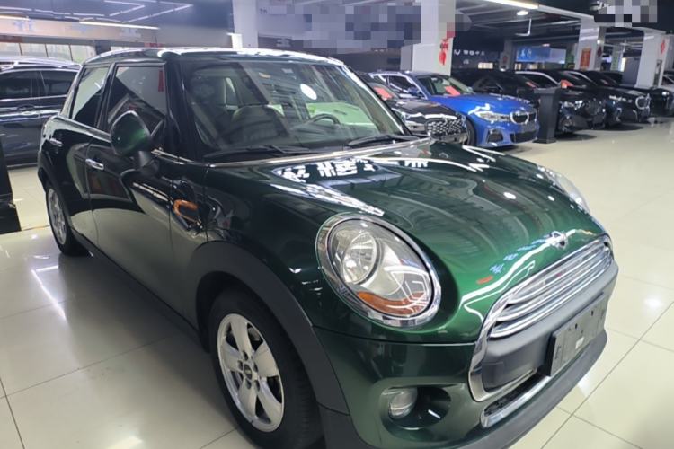 Used MINI 2016 1.2T ONE Five-Door Edition Front Right 45 Deg