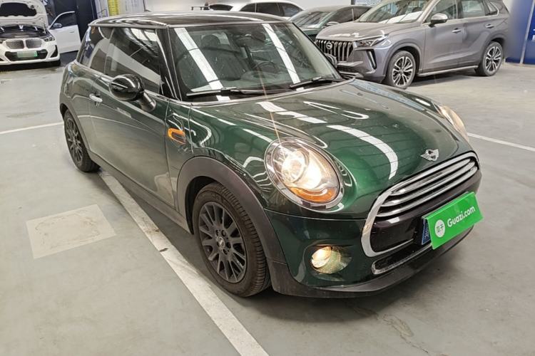 Used MINI 2016 1.5T COOPER Front Right 45 Deg