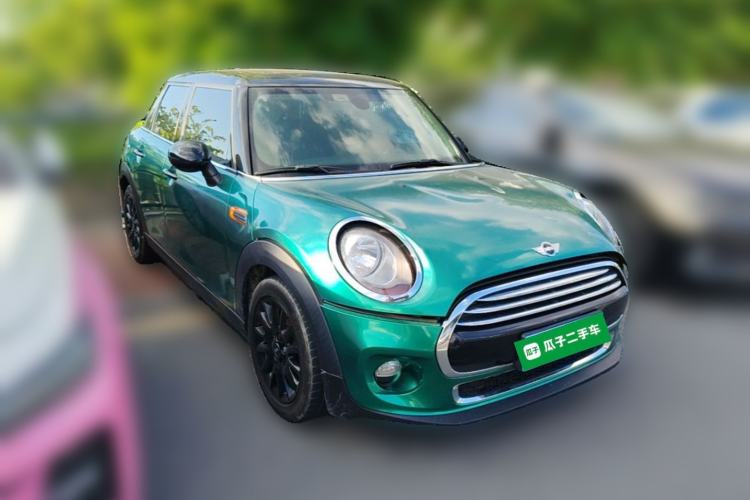 Used MINI 2016 1.5T COOPER Five-Door Edition Front Right 45 Deg