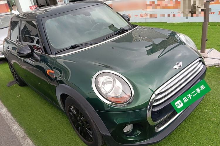 Used MINI 2016 1.5T COOPER Five-Door Edition Front Right 45 Deg