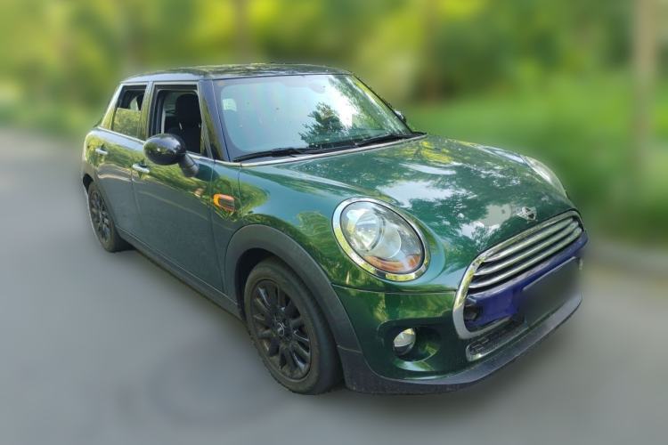 Used MINI 2016 1.5T COOPER Five-Door Edition Front Right 45 Deg