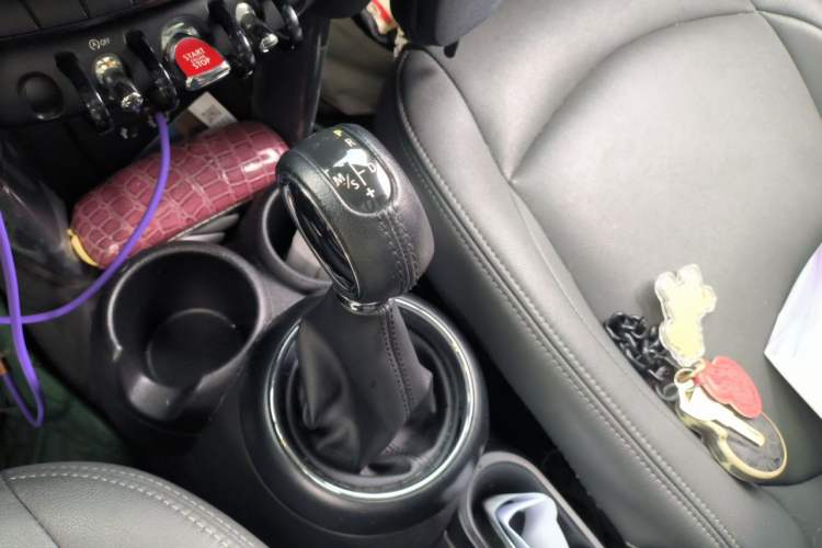 Used MINI 2016 1.2T ONE Gear Lever