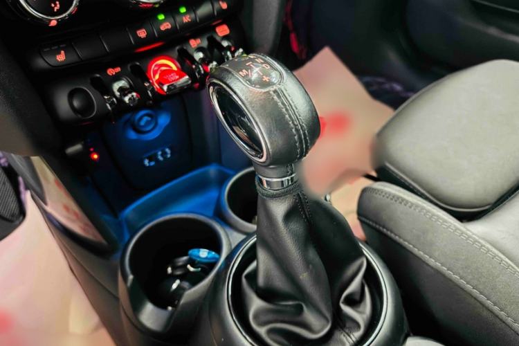 Used MINI 2016 1.5T COOPER Gear Lever