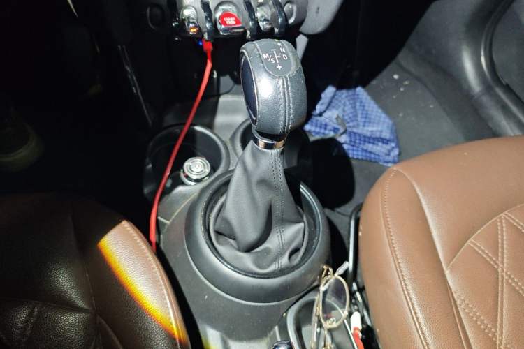 Used MINI 2016 1.2T ONE Gear Lever