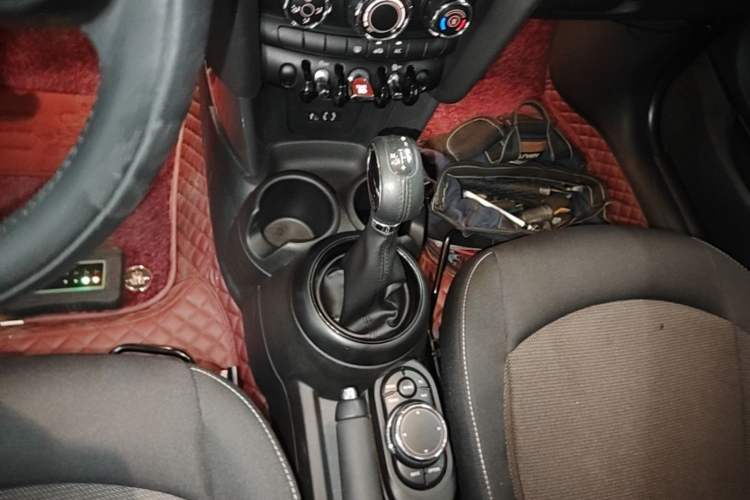 Used MINI 2016 1.2T ONE Gear Lever