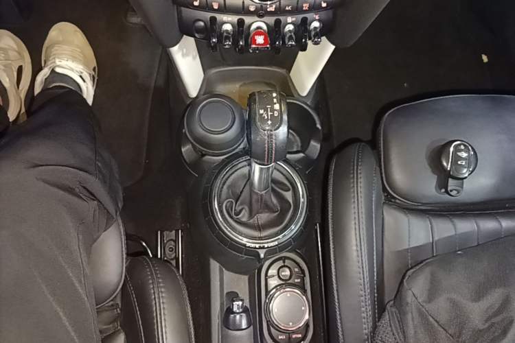 Used MINI 2016 2.0T COOPER S CABRIO Gear Lever