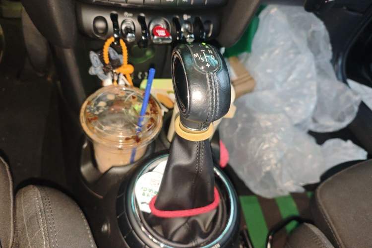 Used MINI 2016 1.5T COOPER Gear Lever
