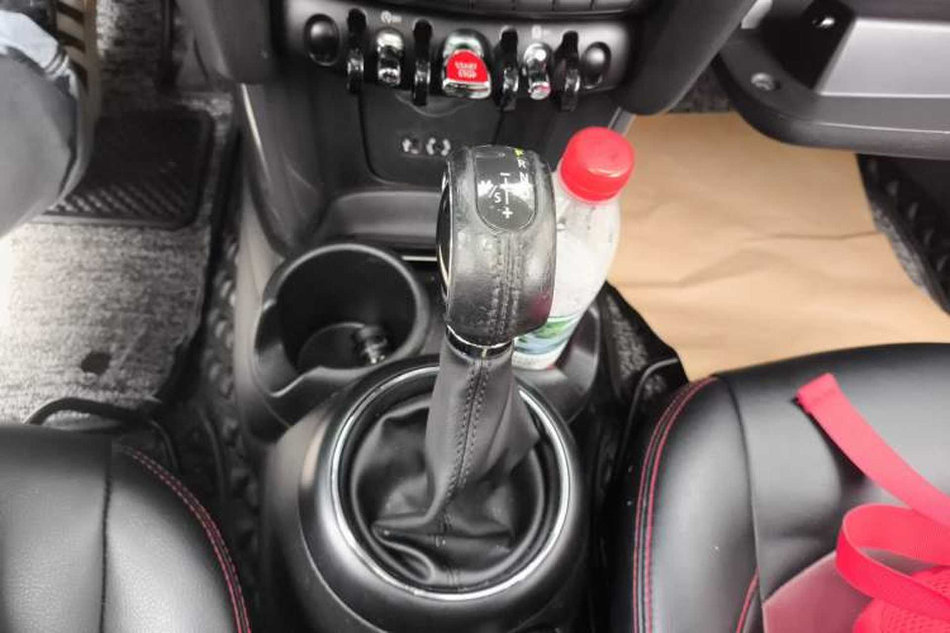 Used MINI 2016 1.2T ONE Pioneer Edition Five-Door Version Gear Lever