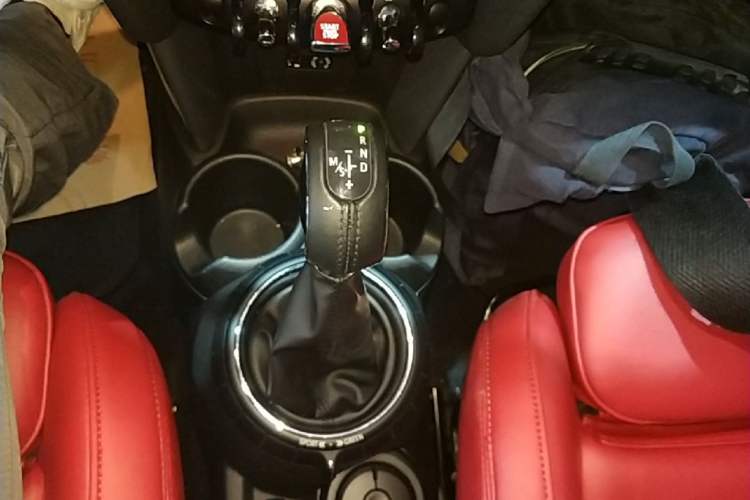 Used MINI 2016 1.5T COOPER Five-Door Edition Gear Lever