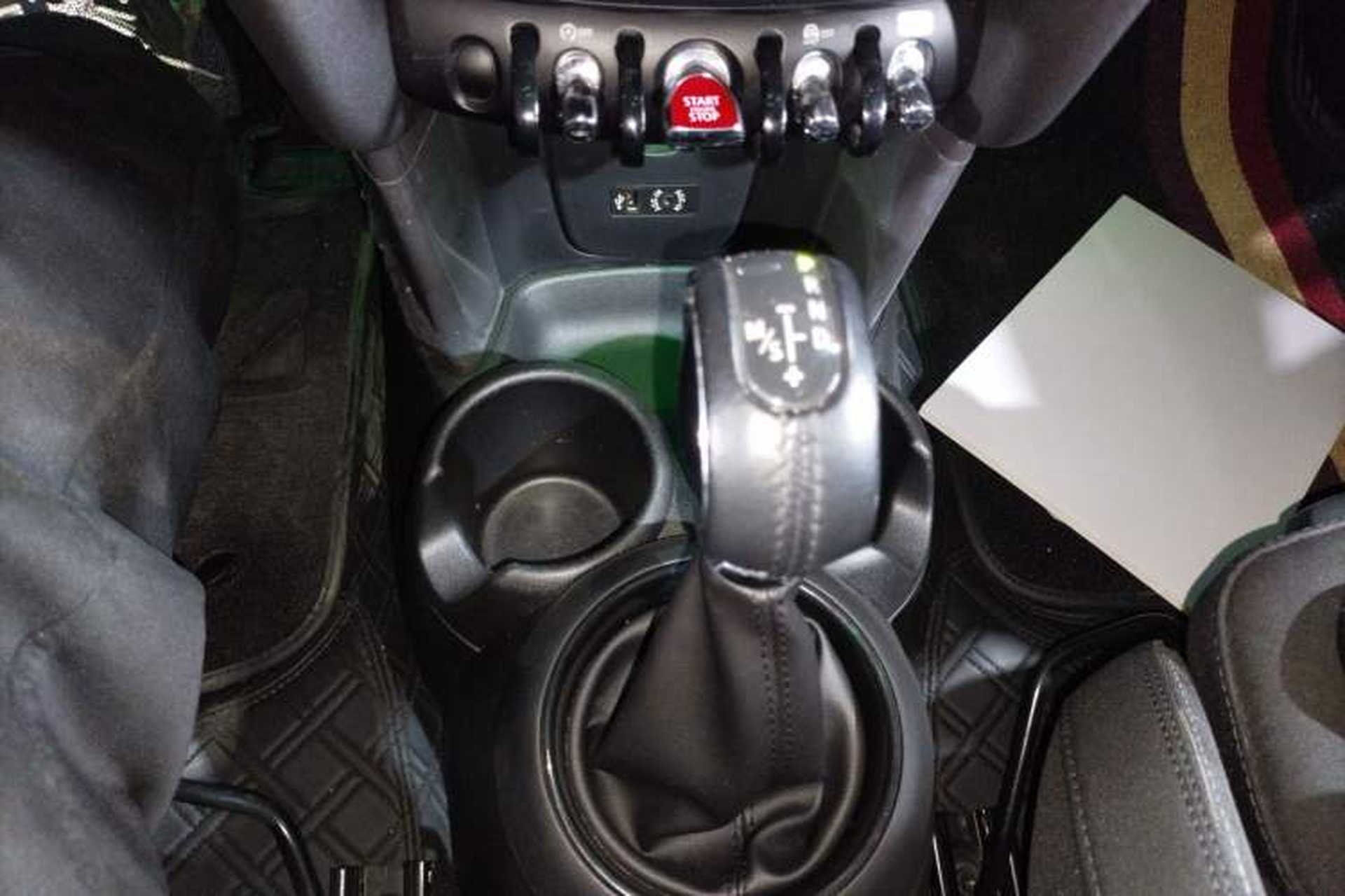 Used MINI 2016 1.5T COOPER Five-Door Edition Gear Lever