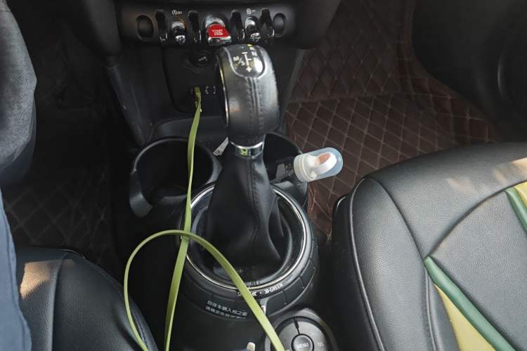 Used MINI 2016 1.5T COOPER Gear Lever