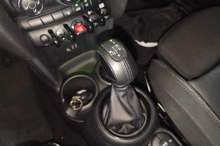 Used MINI 2016 1.5T COOPER Gear Lever