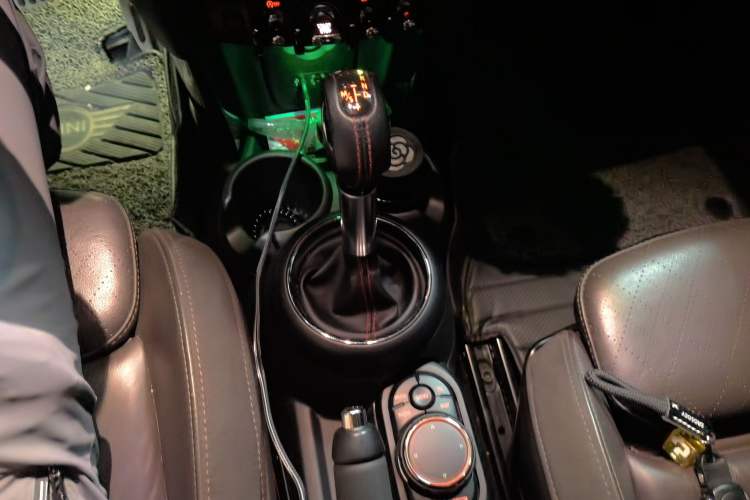 Used MINI 2016 2.0T COOPER S Gear Lever