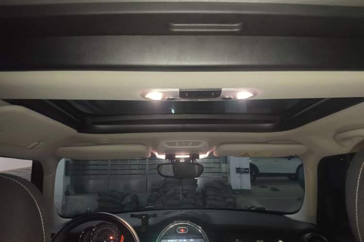 Used MINI 2016 1.2T ONE Pioneer Edition Five-Door Version Headliner
