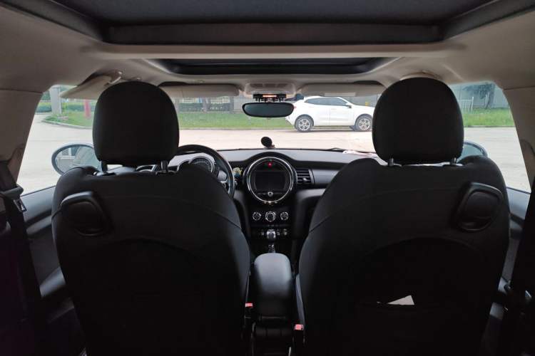 Used MINI 2016 1.5T COOPER Headliner