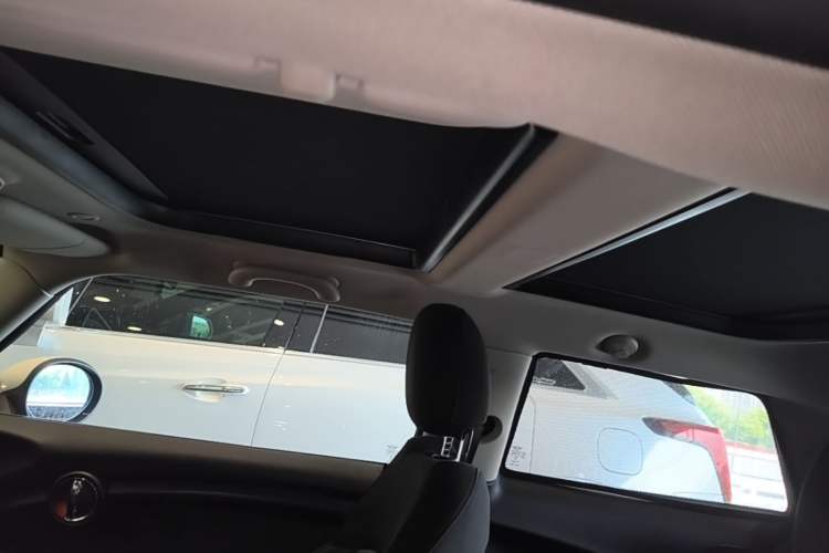Used MINI 2016 1.5T COOPER Headliner