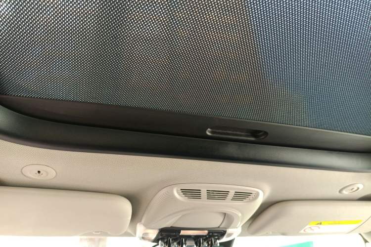 Used MINI 2016 1.5T COOPER Avant-Garde Headliner