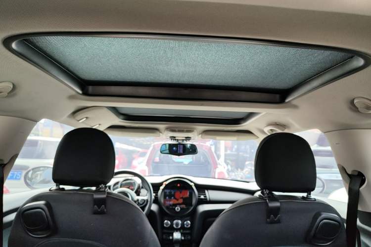 Used MINI 2016 1.2T ONE Pioneer Edition Headliner