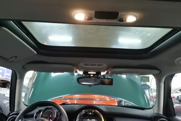 Used MINI 2016 1.5T COOPER Five-Door Edition Headliner