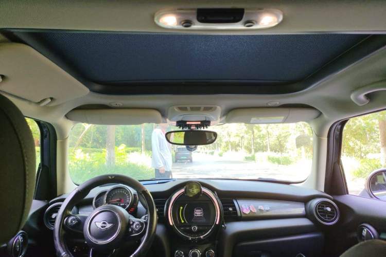 Used MINI 2016 1.5T COOPER Five-Door Edition Headliner